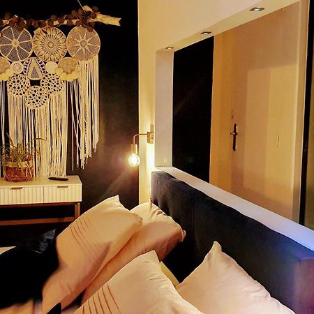 Hotel Le 4 Feuilles En.Camargue Bernis Zewnętrze zdjęcie