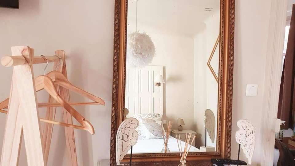 Hotel Le 4 Feuilles En.Camargue Bernis Zewnętrze zdjęcie