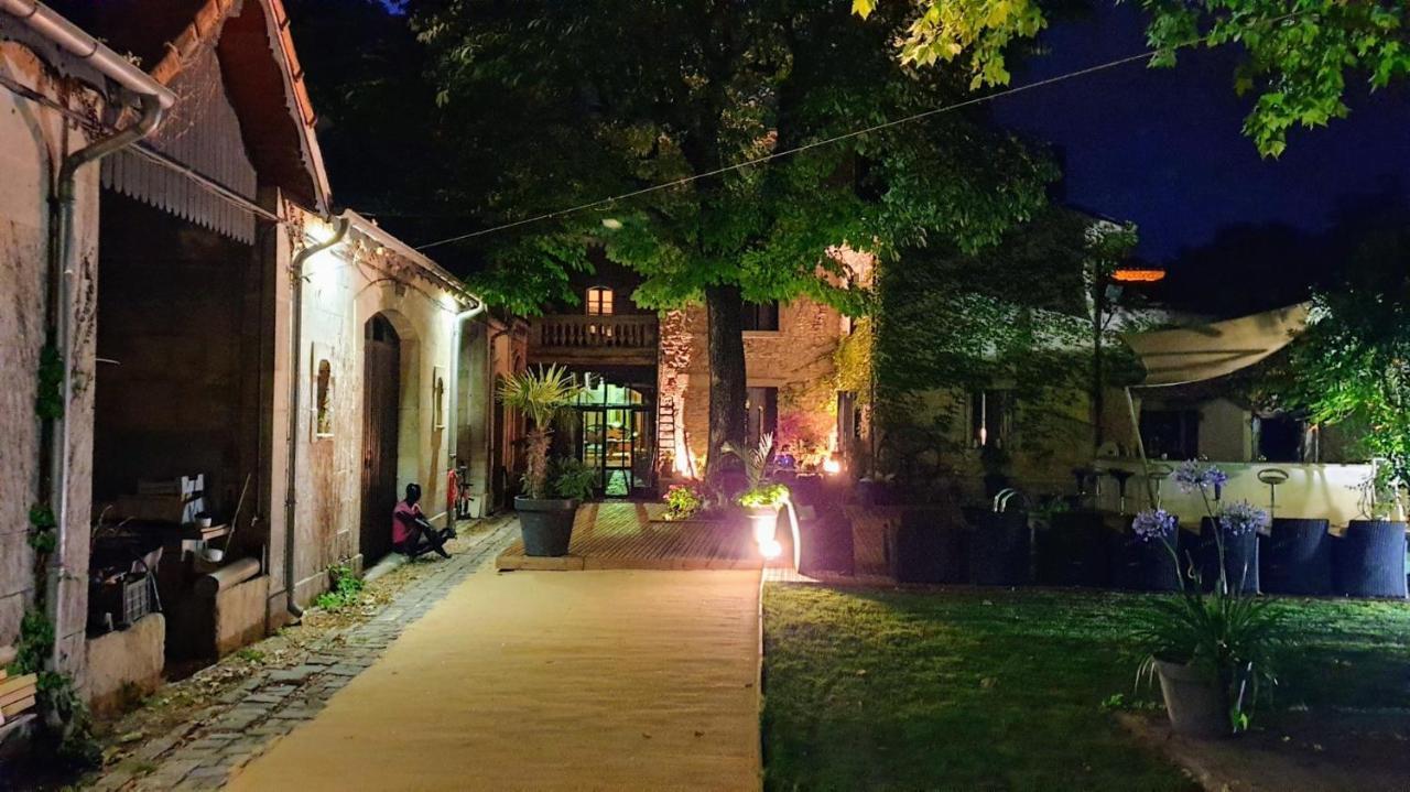 Hotel Le 4 Feuilles En.Camargue Bernis Zewnętrze zdjęcie